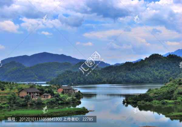 湖光