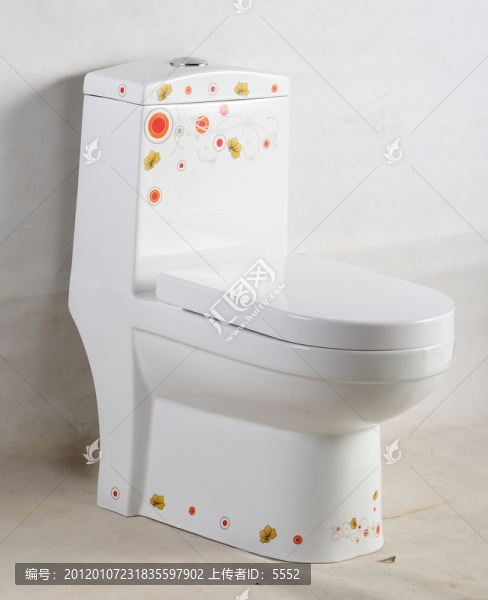楓葉與圓點(diǎn)坐便器
