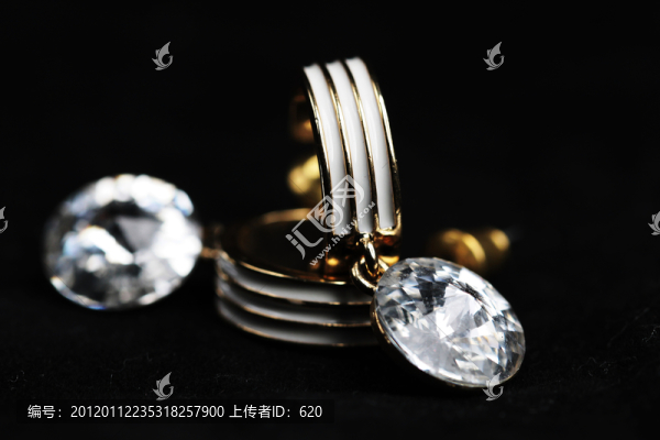 飾品