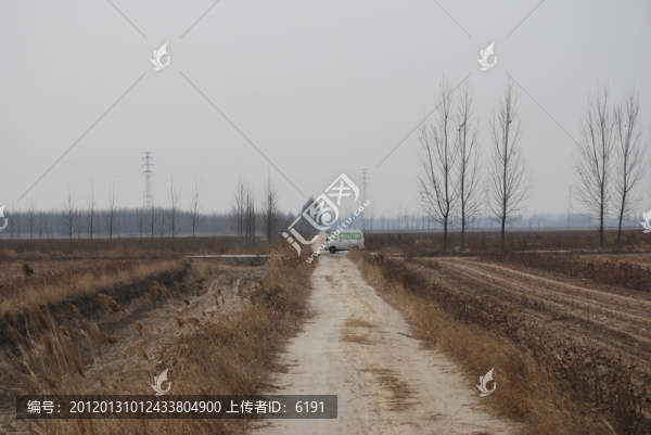 鄉(xiāng)村土路