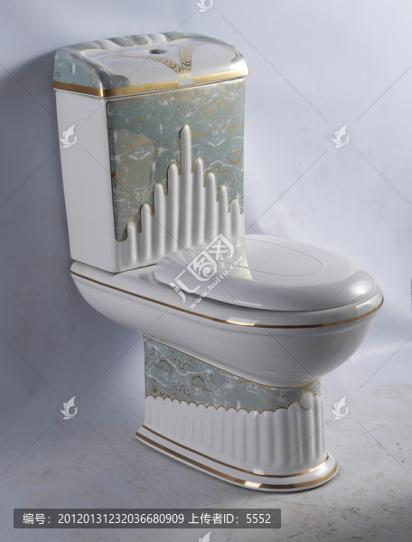 綠石紋坐便器