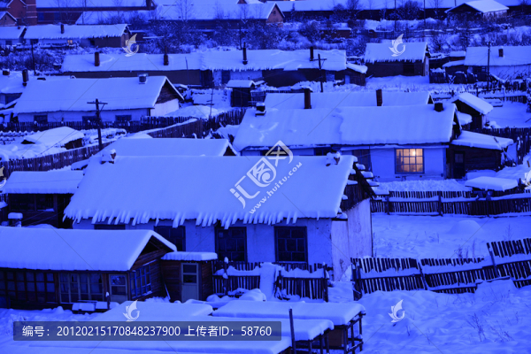 雪鄉(xiāng)人家夜景