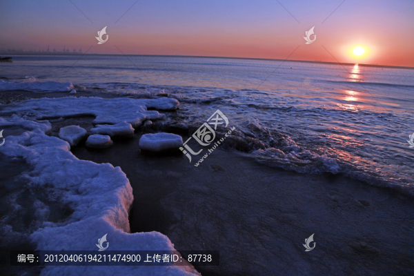 大海冬季日出