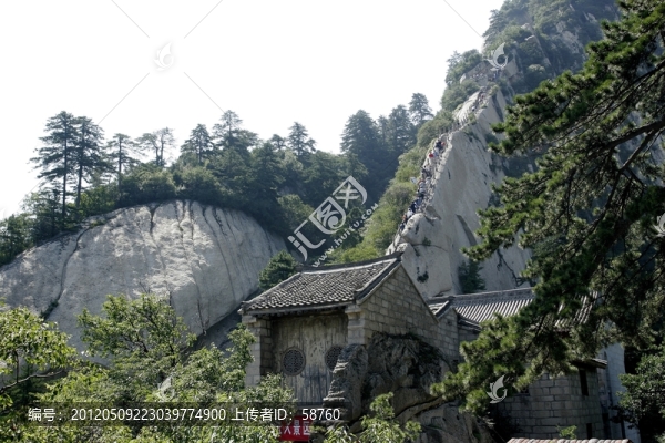 華山蒼龍嶺
