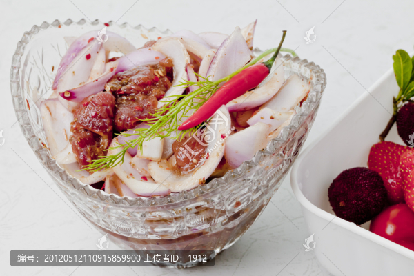 餐桌