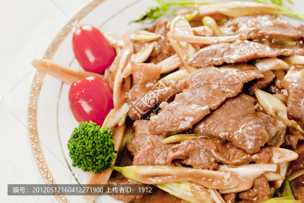 爆炒牛腩