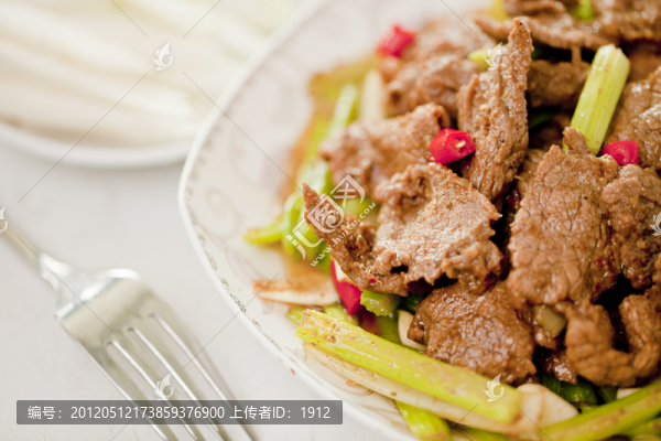 小炒牛肉