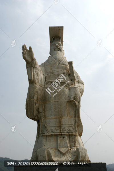 秦始皇雕像