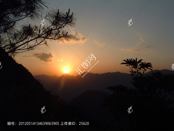 夕陽山