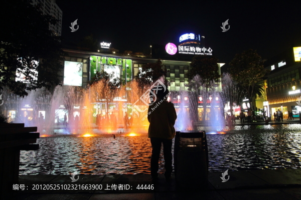 天一廣場(chǎng)