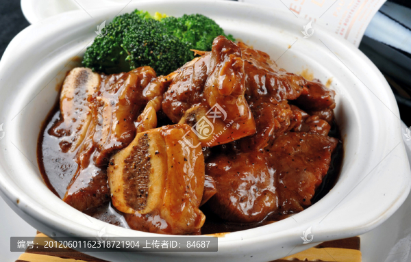 黑椒牛仔骨