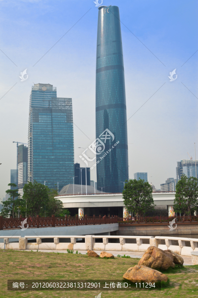 廣州西塔（國際金融中心）