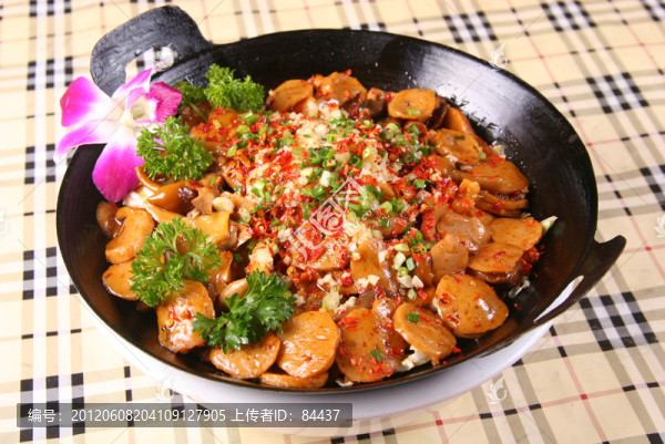 菌菇素雞鍋?zhàn)? title=