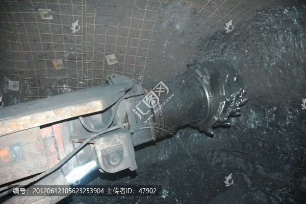 煤礦綜掘機(jī)