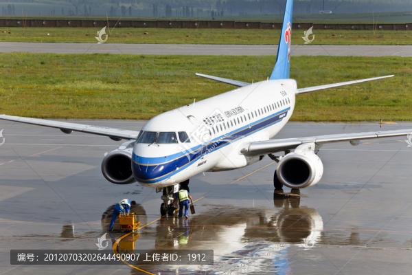 飛機(jī)