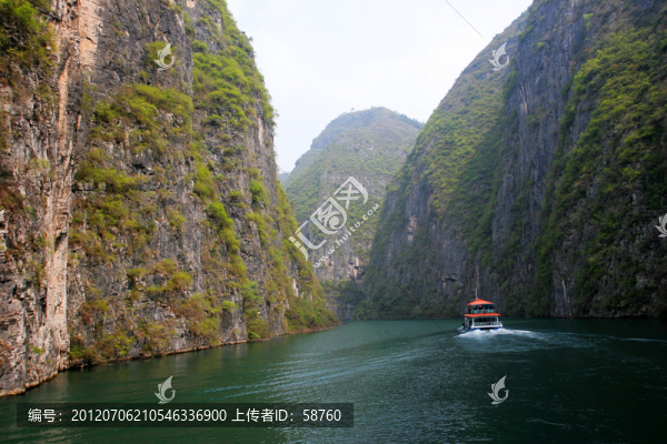 巴東縣神農(nóng)溪,游船