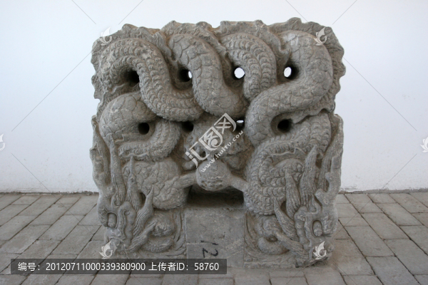 石刻團(tuán)龍
