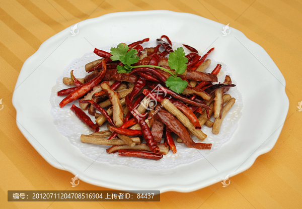 辣子肥腸茶樹菇