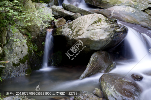 小溪水