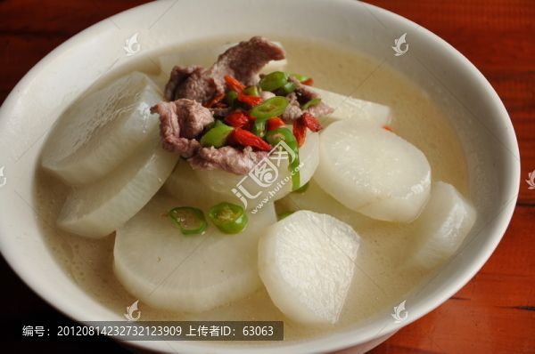 養(yǎng)顏蘿卜湯