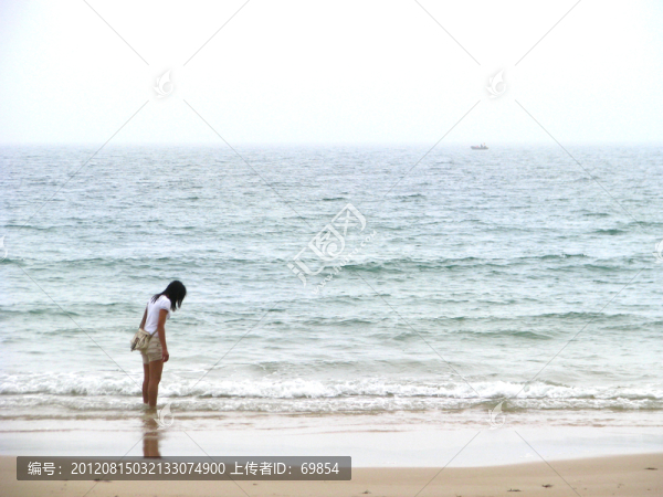 海邊的游客