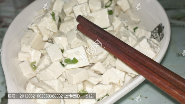 涼拌豆腐