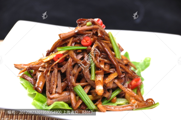 牛肉茶樹菇烤筍
