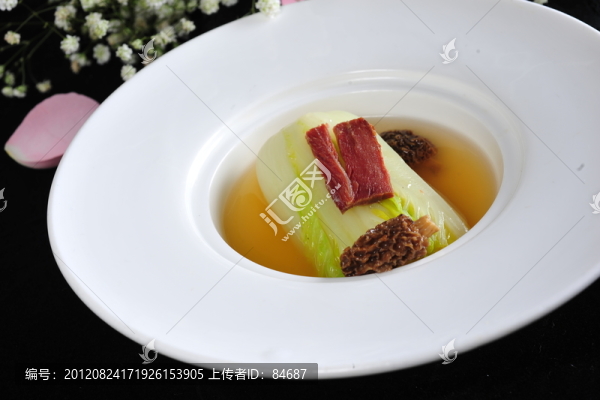 羊肚菌翅湯浸高山菜