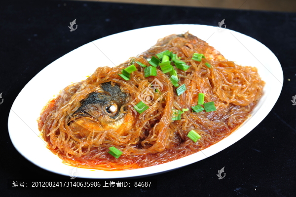 魚頭燉粉絲