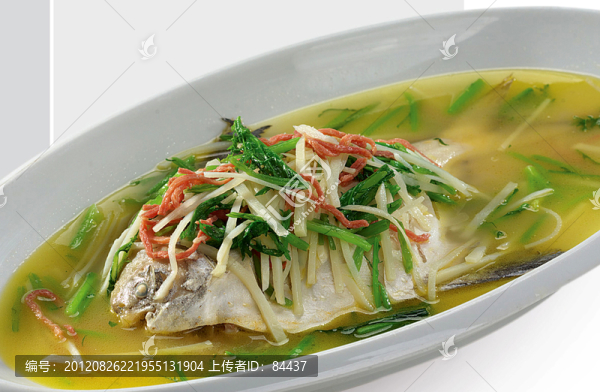 翅湯浸東海鯧魚