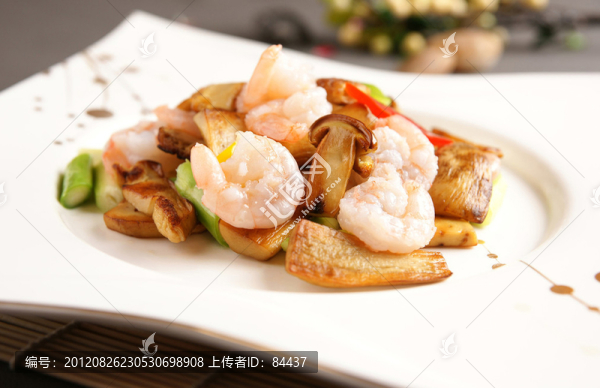 牛肝菌炒蝦球