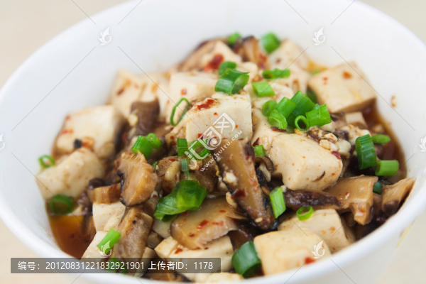 香菇炒豆腐