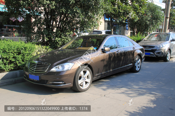 奔馳汽車
