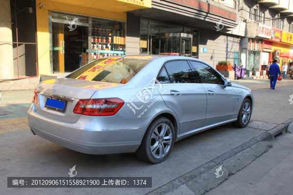 奔馳汽車