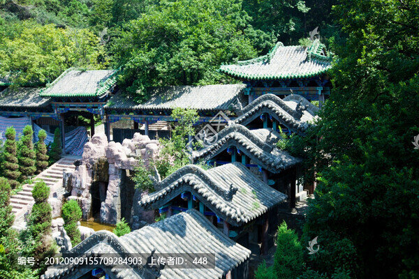 山中古建筑