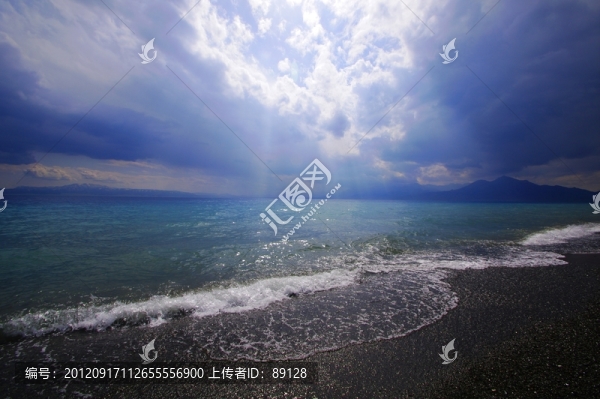 賽里木湖
