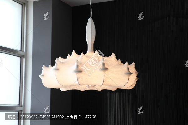 吊燈