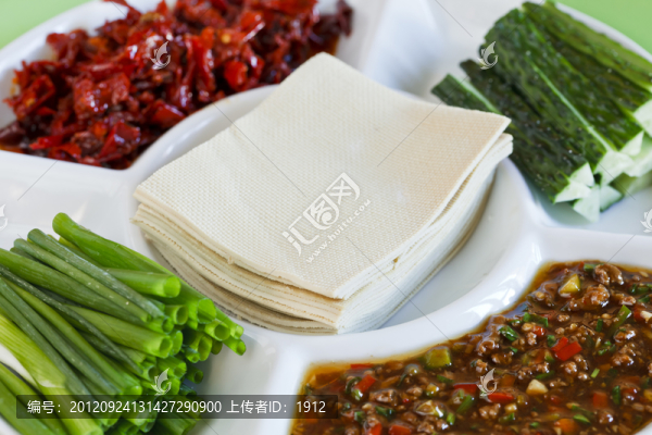 豆腐皮包菜