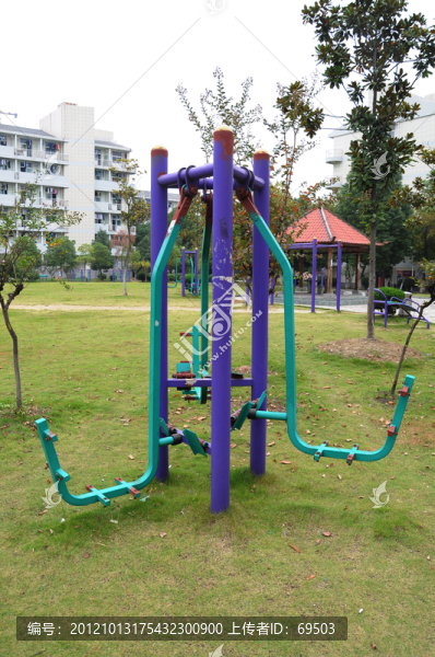 健身器材