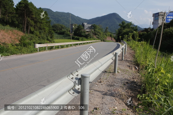 公路護(hù)欄