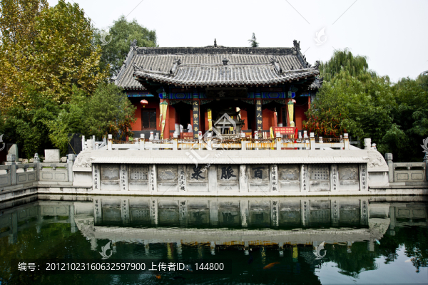 章丘百脈泉