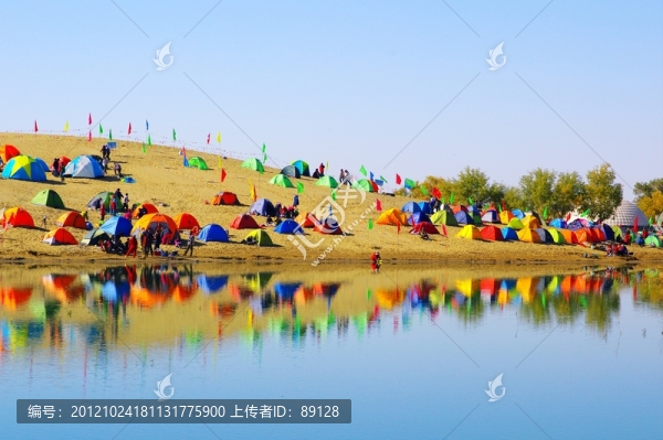 沙丘帳篷營(yíng)地