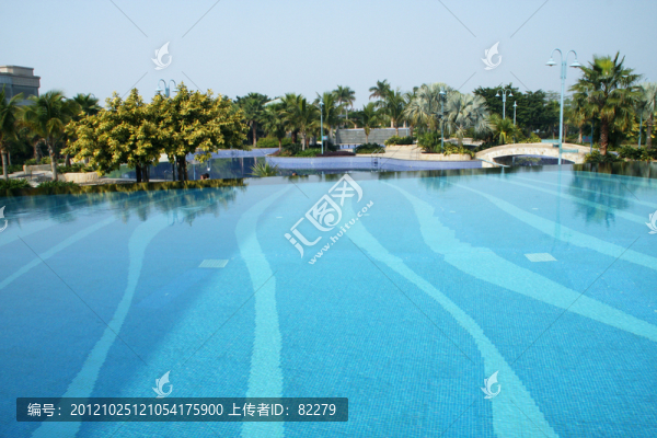 游泳池