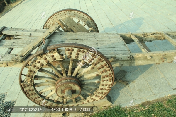 曉月湖公園,,古代戰(zhàn)車