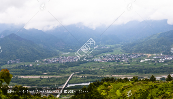 巖頭全景
