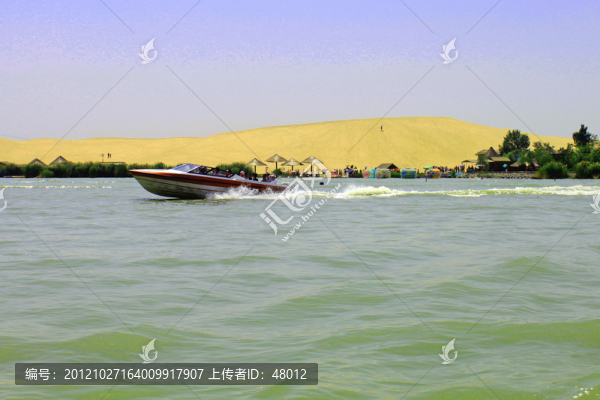 沙湖景區(qū)水與沙