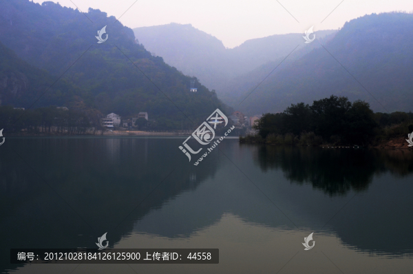湖泊