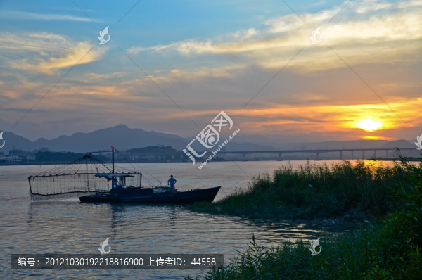 捕魚漁船
