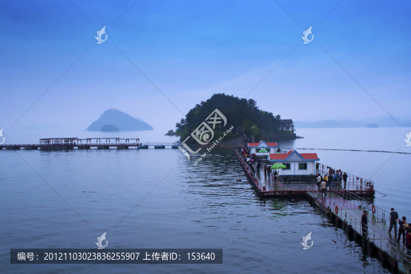 湖心小島