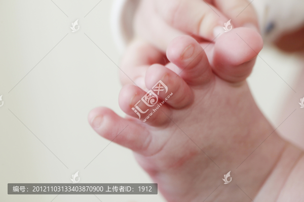 小手,小腳